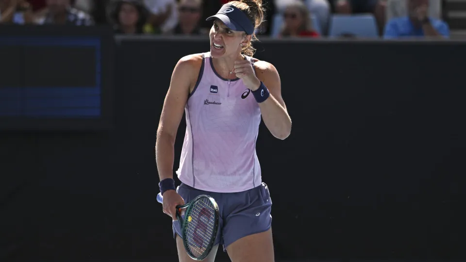 Bia Haddad cai na primeira rodada em Roland Garros